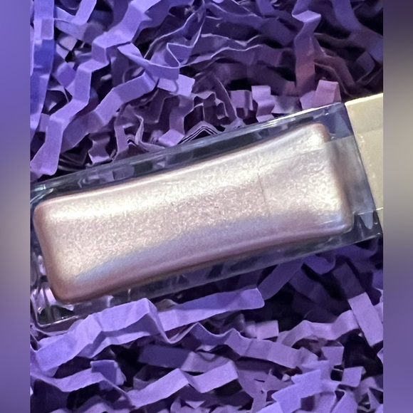 New/Sealed Grande Glow Plumping Liquid Highlighter in French Pearl - Picture 1 of 10